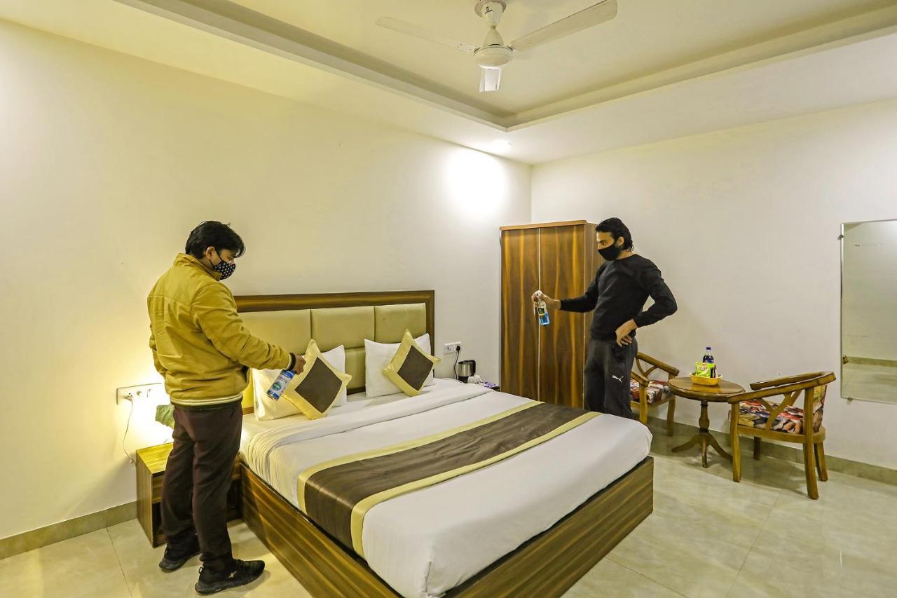דלהי Fabhotel White House Bnb - Nr Yashobhoomi Convention Centre מראה חיצוני תמונה