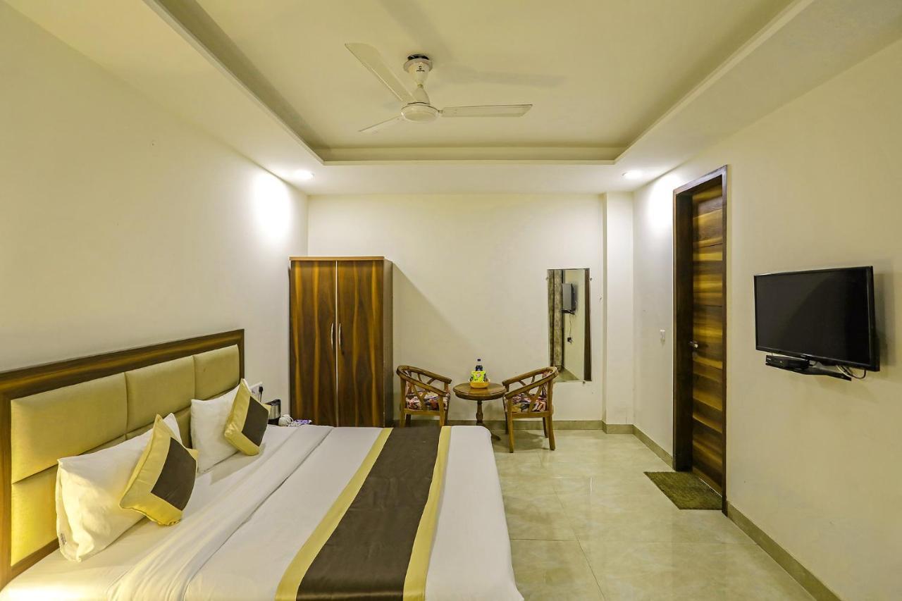 דלהי Fabhotel White House Bnb - Nr Yashobhoomi Convention Centre מראה חיצוני תמונה