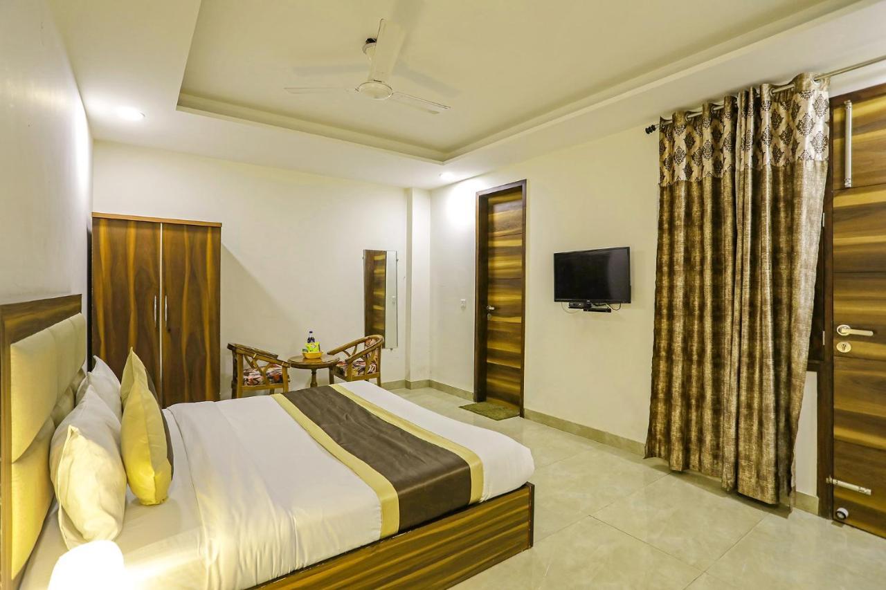 דלהי Fabhotel White House Bnb - Nr Yashobhoomi Convention Centre מראה חיצוני תמונה