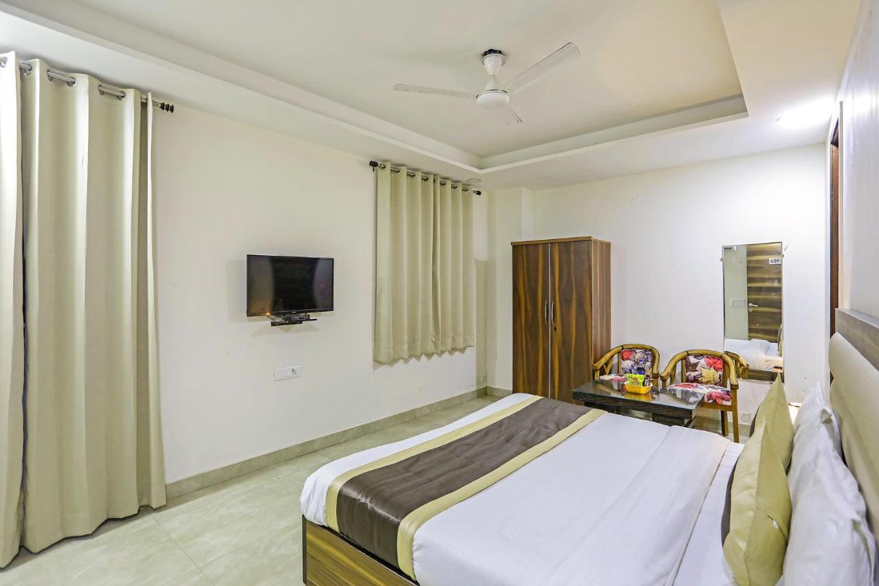 דלהי Fabhotel White House Bnb - Nr Yashobhoomi Convention Centre מראה חיצוני תמונה