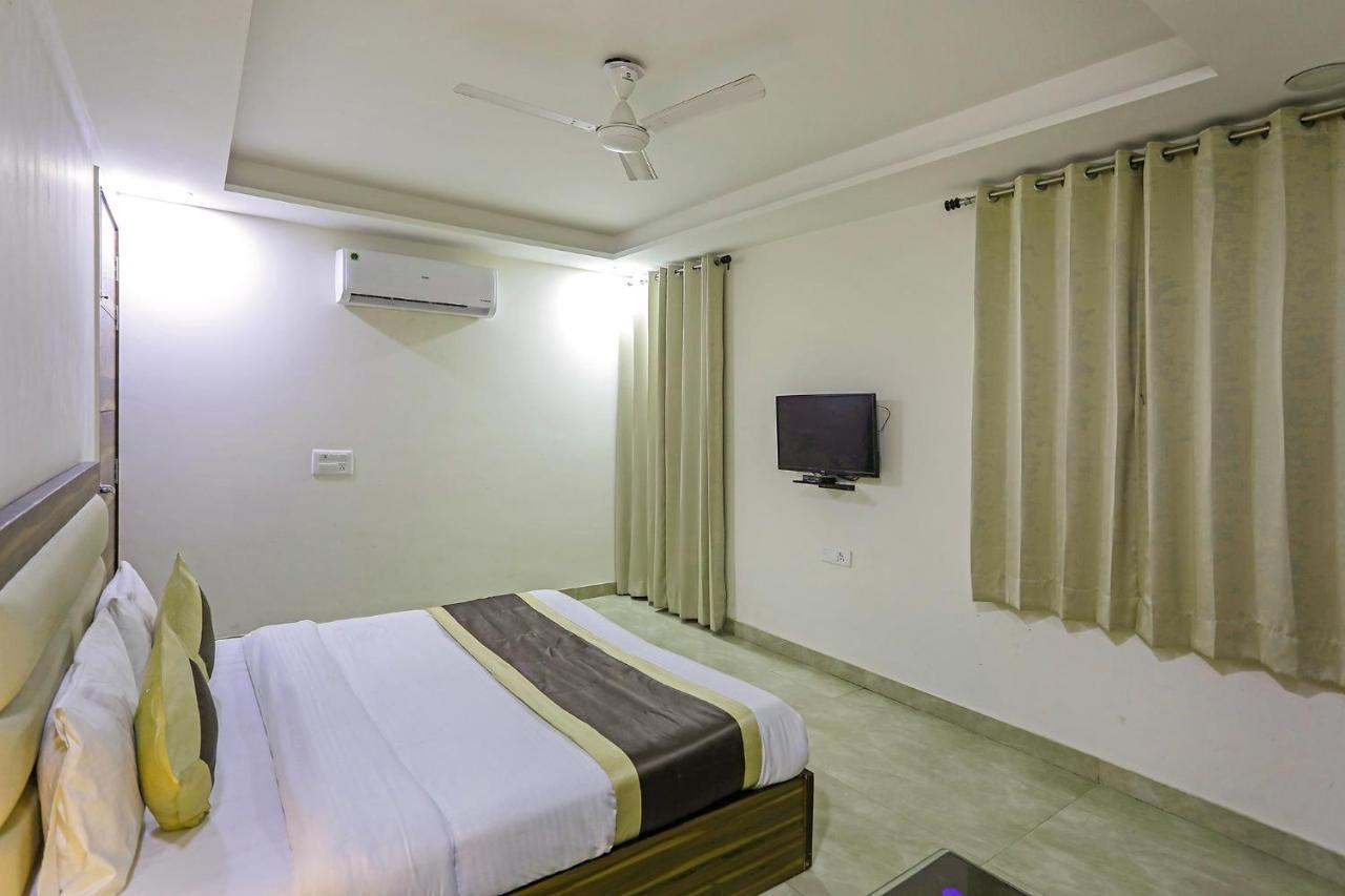 דלהי Fabhotel White House Bnb - Nr Yashobhoomi Convention Centre מראה חיצוני תמונה