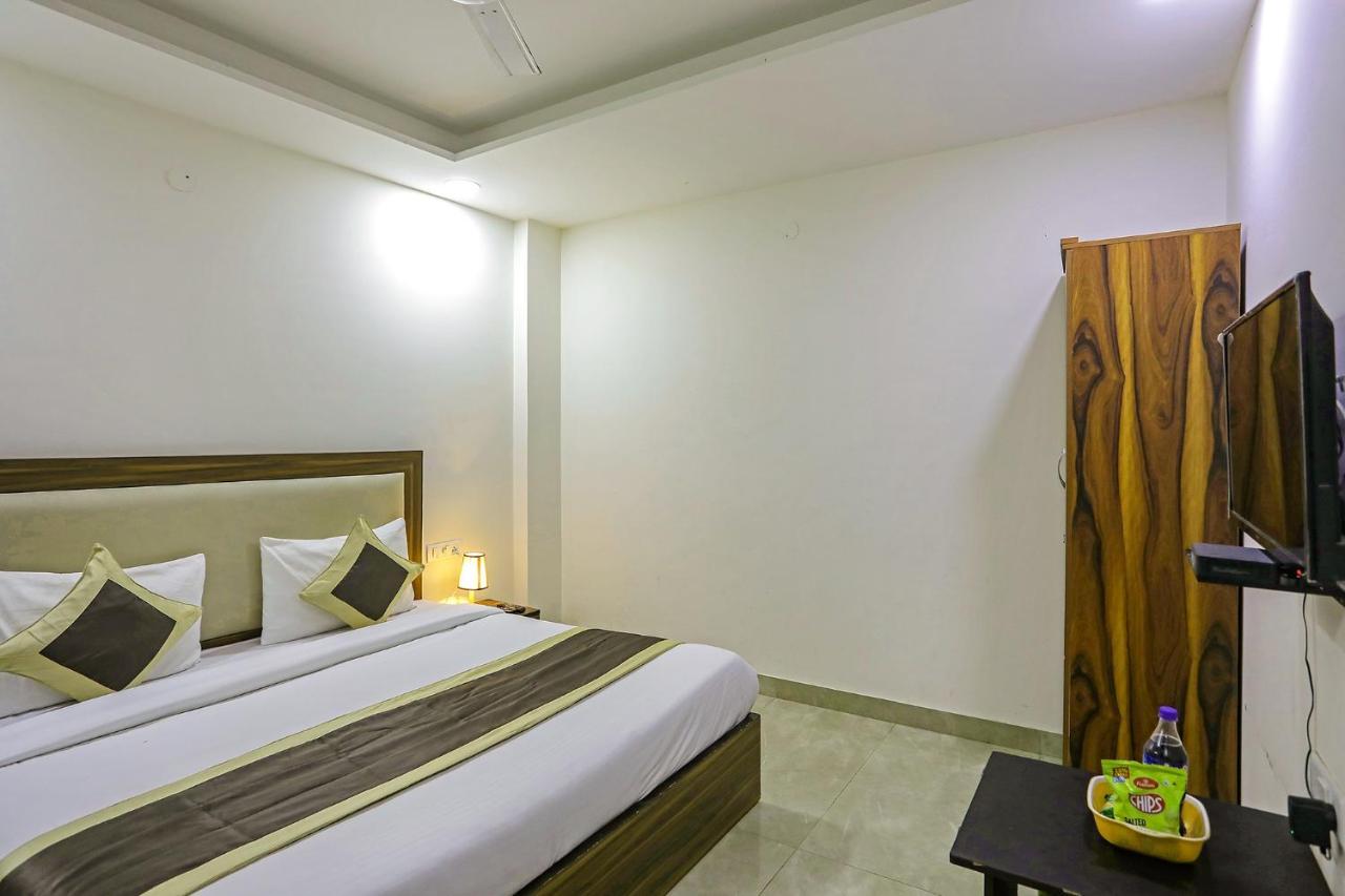 דלהי Fabhotel White House Bnb - Nr Yashobhoomi Convention Centre מראה חיצוני תמונה